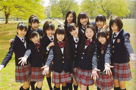 Sakura Gakuin .